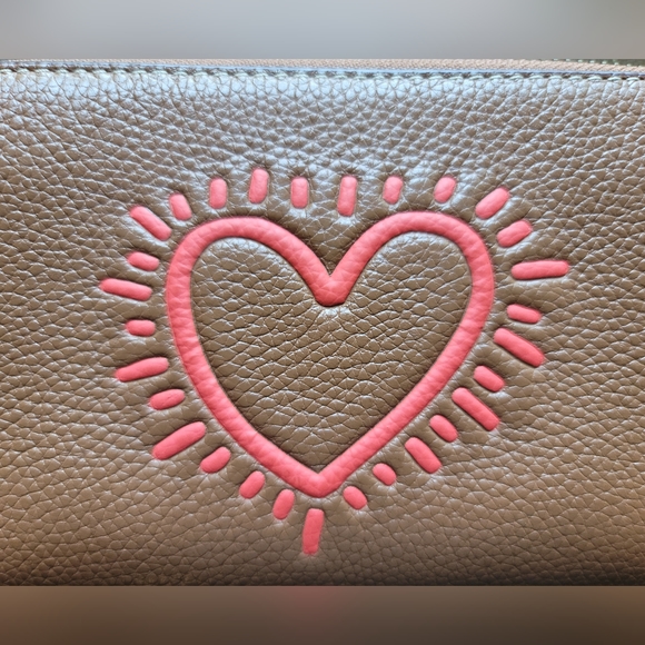 Coach x Keith Haring "Heart" Long Wallet. Beautiful and Hard To Find! - Picture 4 of 7